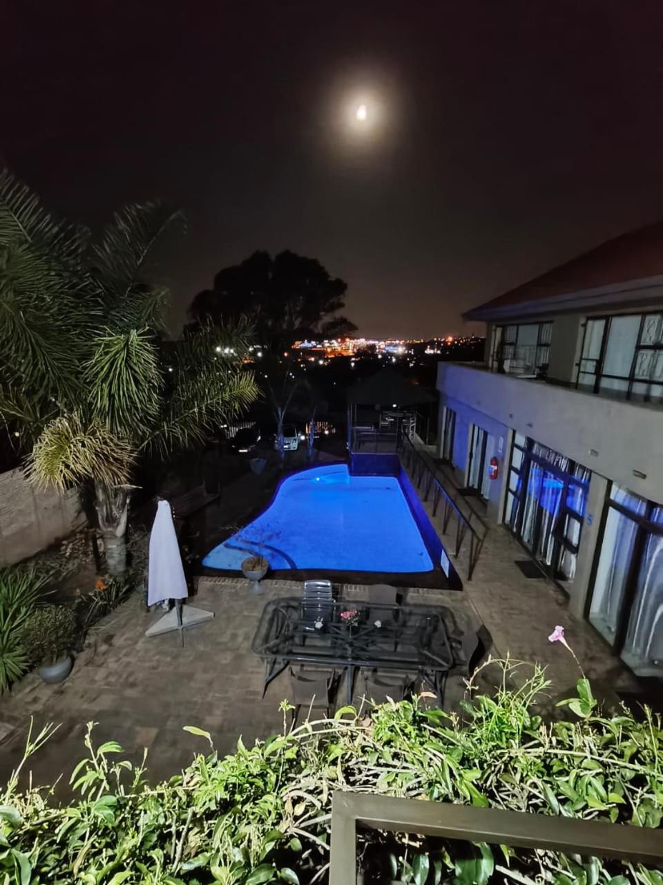 Aviators Retreat B&B Krugersdorp Exteriör bild